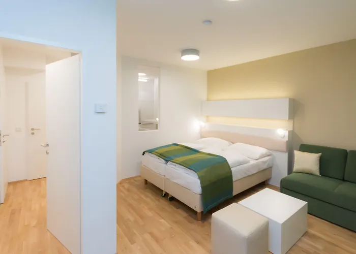 Smart Living - Hauptbahnhof - Self Check-in 4*