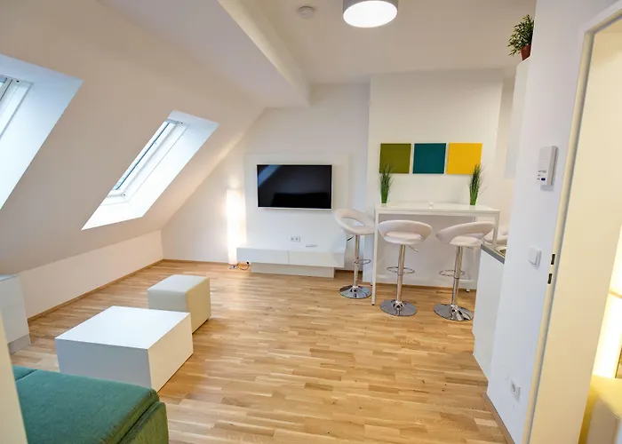 Smart Living - Hauptbahnhof - Self Check-in