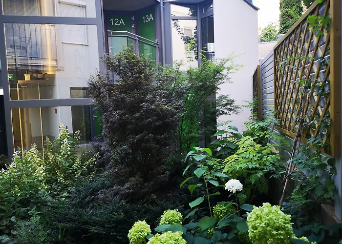 Aparthotel Smart Living - Hauptbahnhof - Self Check-in 4*