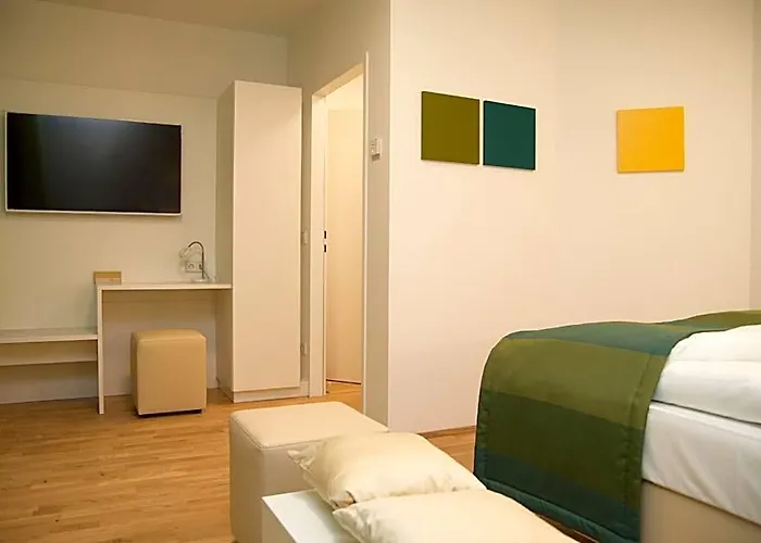 Aparthotel Smart Living - Hauptbahnhof - Self Check-in 4*