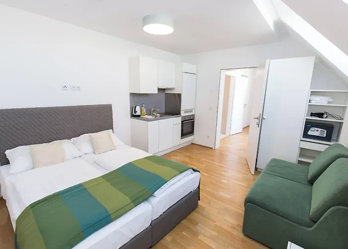 Smart Living - Hauptbahnhof - Self Check-in Апарт-отель Вена