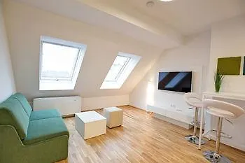 Smart Living - Hauptbahnhof - Self Check-in Вена